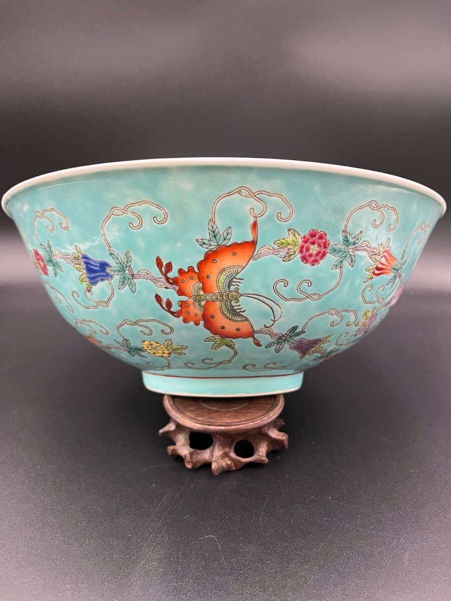 aba2208 中国美術 景徳鎮製 粉彩色絵花蝶紋 鉢 中国古玩(色絵 aba2208 中国美術 景徳鎮製 粉彩色絵花蝶紋 鉢 中国古玩(色絵