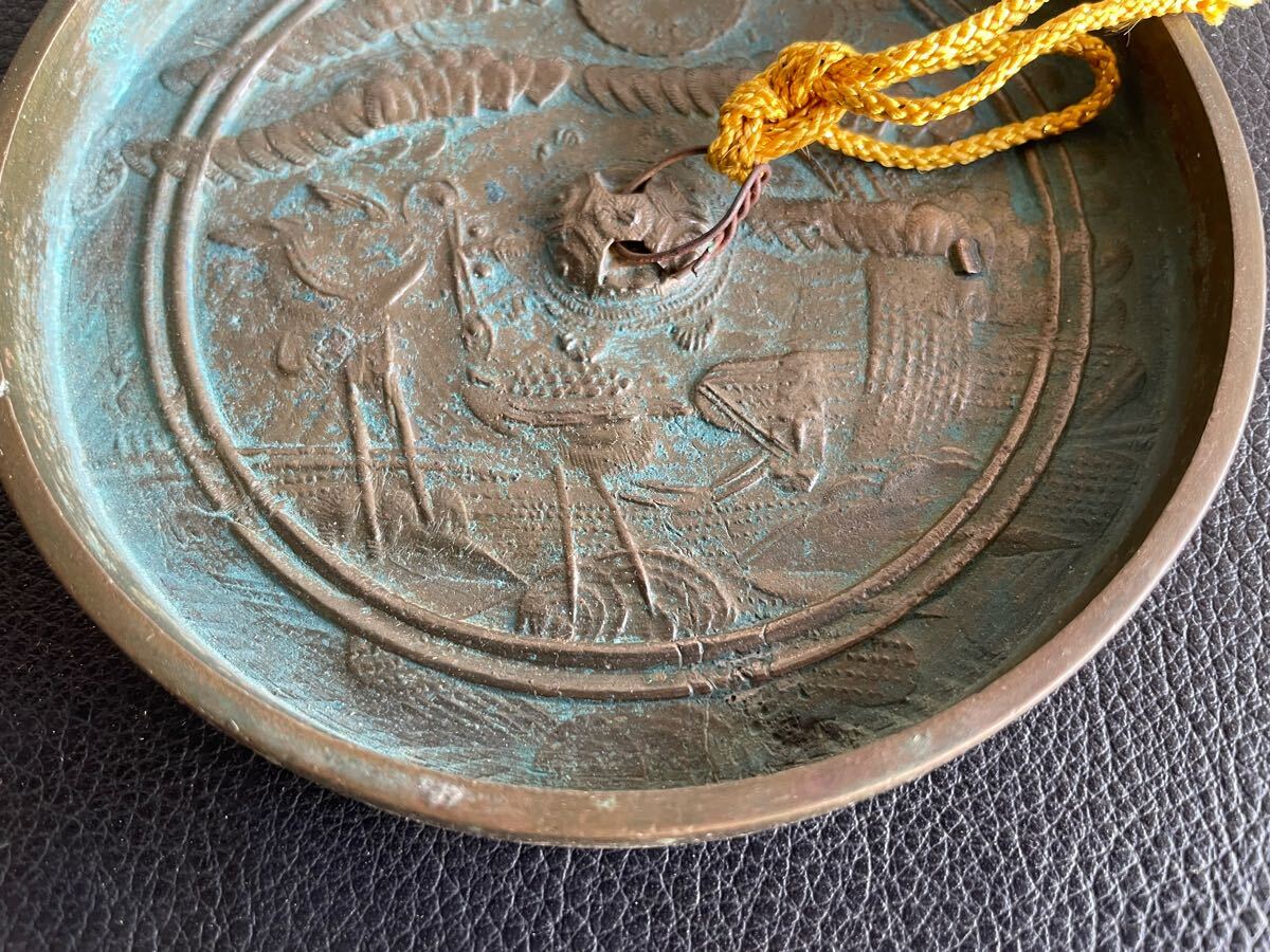 中古品☆菊桐紋入 古鏡 和鏡 約径12cm 円鏡 蓬莱鏡 松竹鶴亀図鏡 中古品☆菊桐紋入 古鏡 和鏡 約径12cm 円鏡 蓬莱鏡 松竹鶴亀図鏡