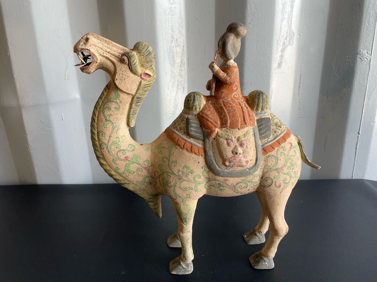 中古品☆唐三彩 ラクダ 置物 唐物 中国美術 駱駝 陶器 陶磁器 中古品☆唐三彩 ラクダ 置物 唐物 中国美術 駱駝 陶器 陶磁器