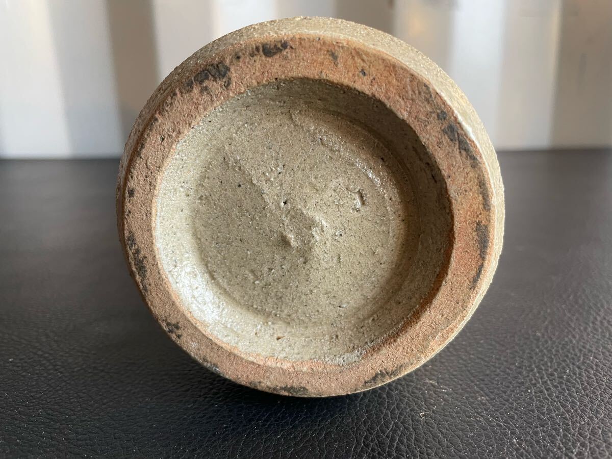 中古品☆益子焼 濱田晋作 造 花生 高さ13cm 共箱 濱田庄司 栃木 中古品☆益子焼 濱田晋作 造 花生 高さ13cm 共箱 濱田庄司 栃木