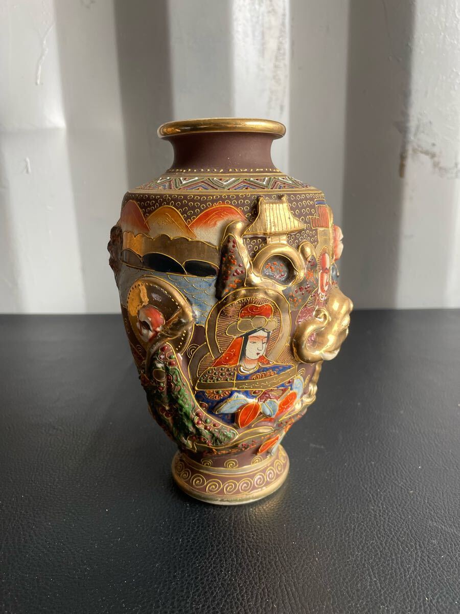 中古品☆薩摩焼 花瓶 壺 金彩 色絵 花入 時代物 人物 骨董品 箱 中古品☆薩摩焼 花瓶 壺 金彩 色絵 花入 時代物 人物 骨董品 箱