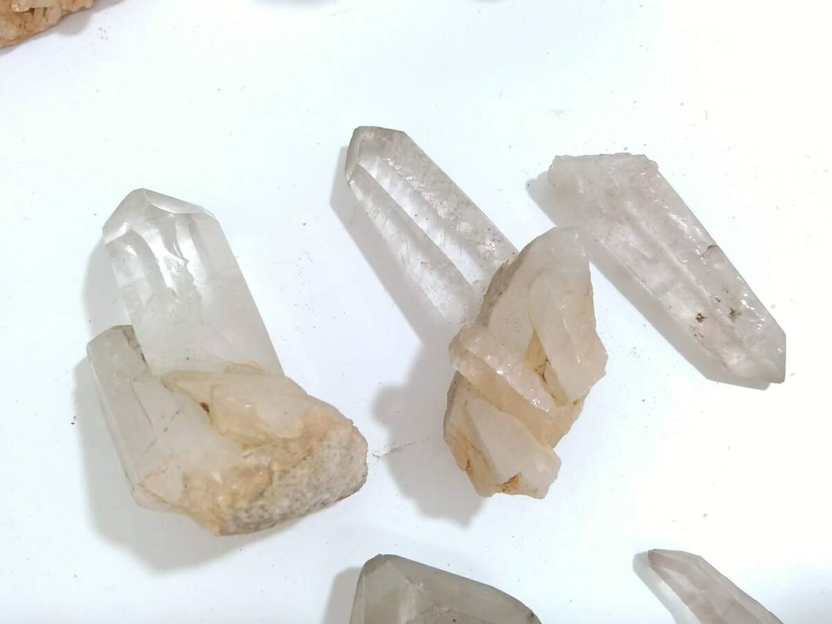 USED品】水晶 他 クラスター おまとめ19点セット/原石/天然石 USED品】水晶 他 クラスター おまとめ19点セット/原石/天然石