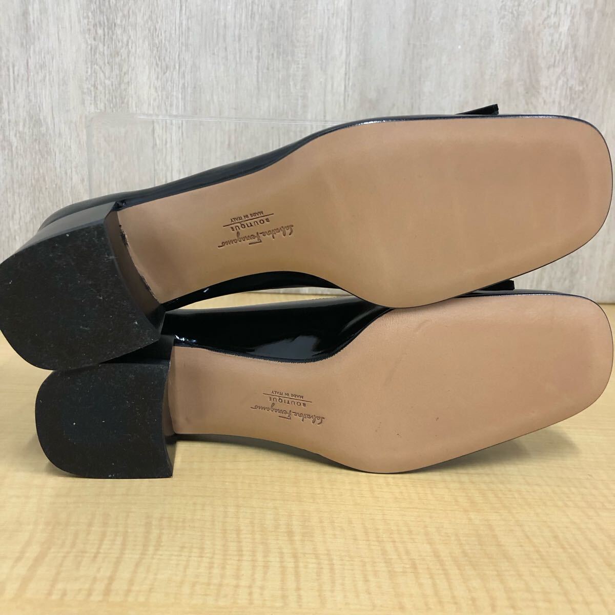 【Salvatore Ferragamo】 サルヴァトーレフェラガモ★パンプス UK5.5 ブラック エナメル CARMEN DR51893 フェラガモ 04