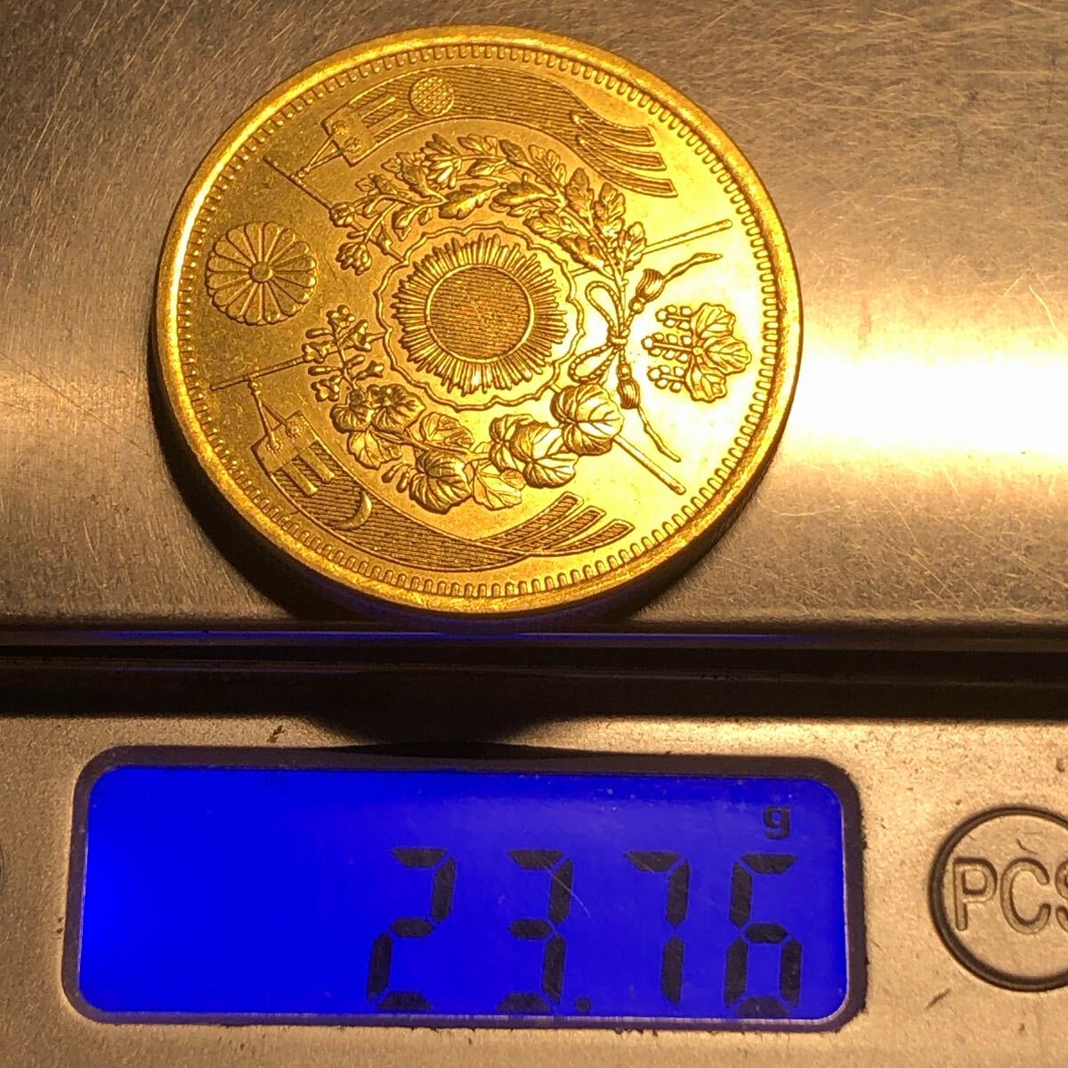二十圓 古銭 金貨 大日本 明治10年 菊紋 竜 旧貨幣 近代硬貨 20 二十圓 古銭 金貨 大日本 明治10年 菊紋 竜 旧貨幣 近代硬貨 20