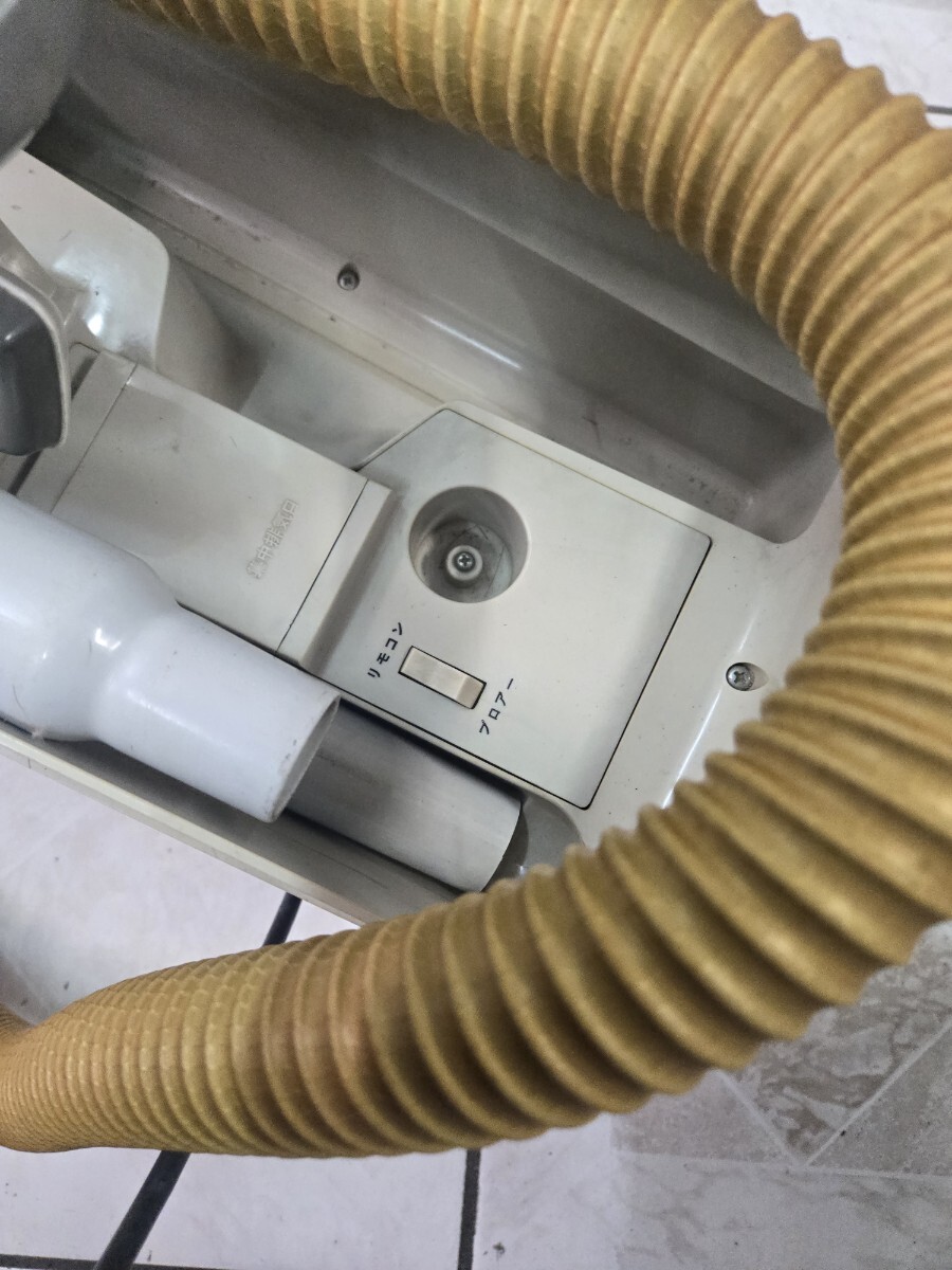 ナショナル 電気掃除機ハイクリーンMC-2000 昭和 貴重 レア ナショナル 電気掃除機ハイクリーンMC-2000 昭和 貴重 レア