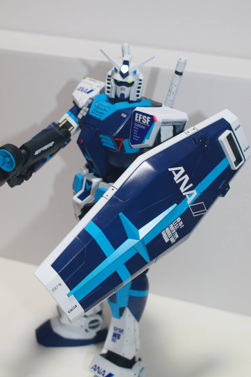 ①1/48 メガサイズ ガンダム ANAオリジナルカラーVer 塗装完成品 ①1/48 メガサイズ ガンダム ANAオリジナルカラーVer 塗装完成品