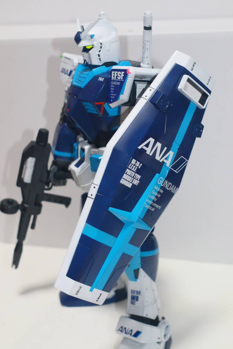 ②1/48 メガサイズ ガンダム ANAオリジナルカラーVer 塗装完成品 ②1/48 メガサイズ ガンダム ANAオリジナルカラーVer 塗装完成品