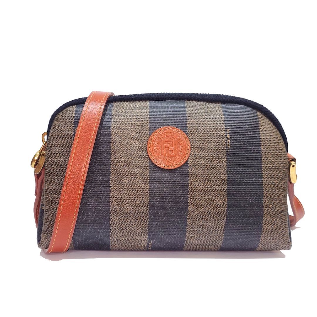 鑑定済】FENDI フェンディ ペカン ショルダーバッグ クロス 鑑定済】FENDI フェンディ ペカン ショルダーバッグ クロス