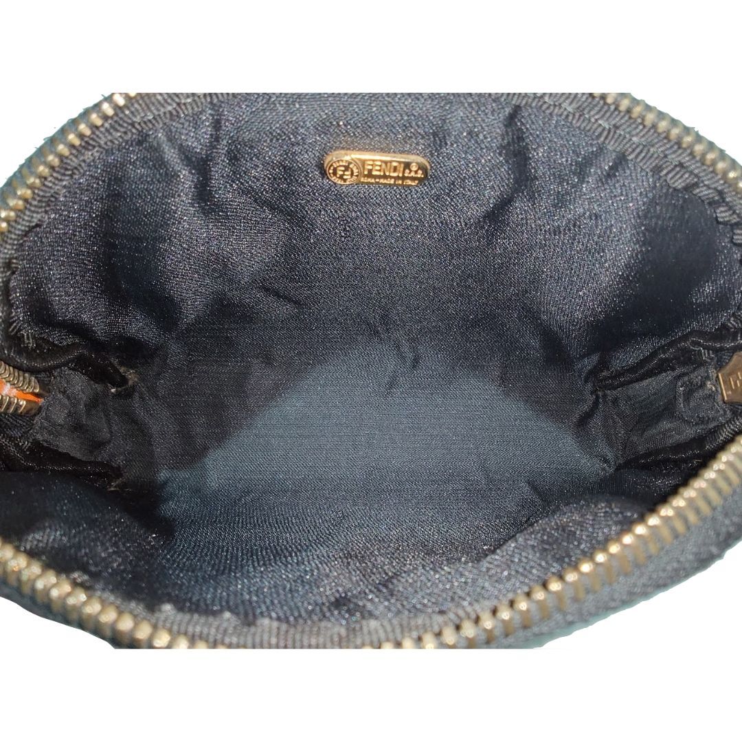 鑑定済】FENDI フェンディ ペカン ショルダーバッグ クロス 鑑定済】FENDI フェンディ ペカン ショルダーバッグ クロス