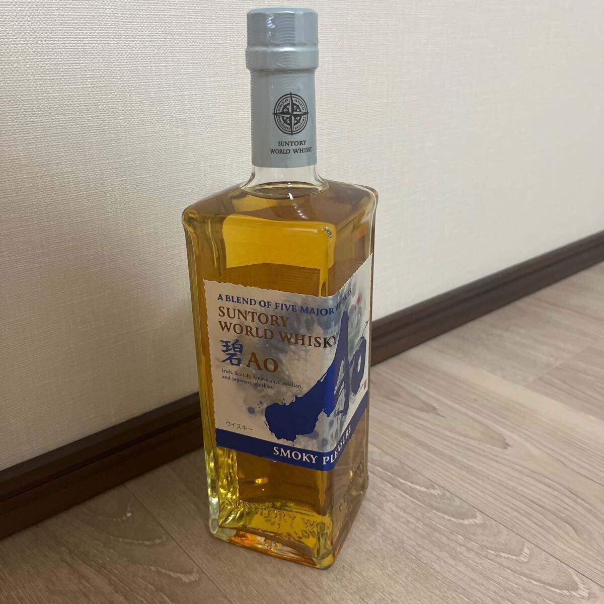 SUNTORY WORLD WHISKY「碧 Ao」 SMOKY PLEASURE 700mlびん 1本 SUNTORY WORLD WHISKY「碧 Ao」 SMOKY PLEASURE 700mlびん 1本
