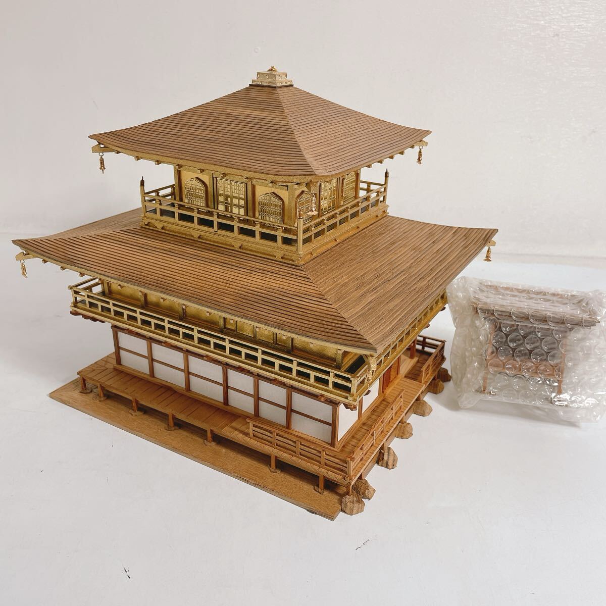◇金閣寺 / 鹿苑寺 細密木製模型完成品 床飾り 書院飾り 置物
