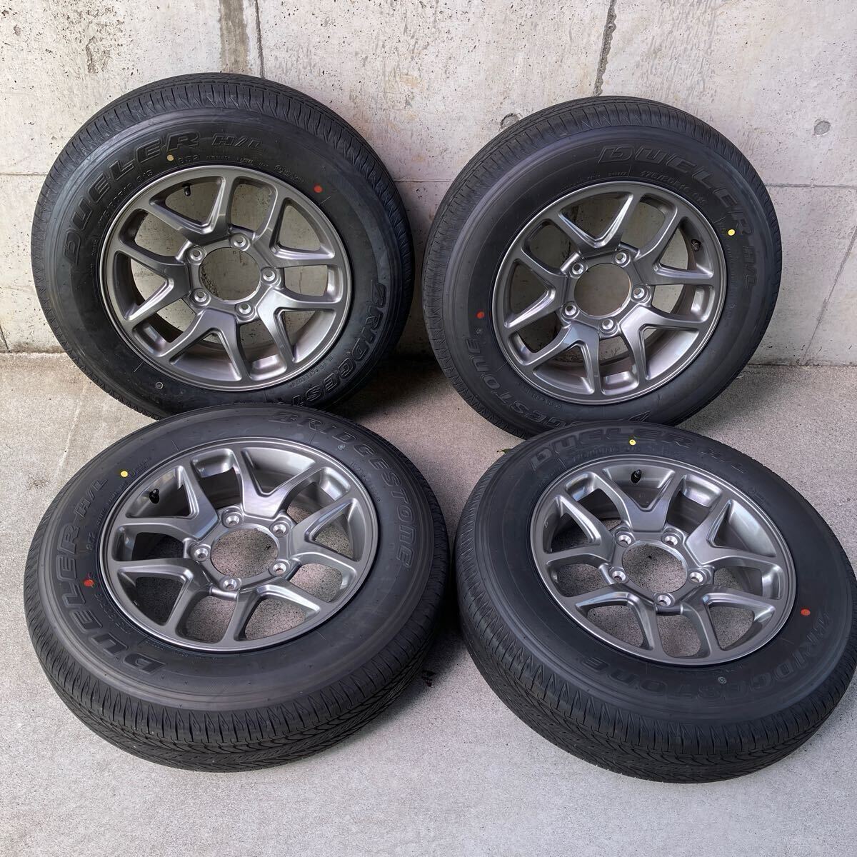 新車外し】【美品】JB64 スズキ ジムニー 純正アルミホイール 新車外し】【美品】JB64 スズキ ジムニー 純正アルミホイール