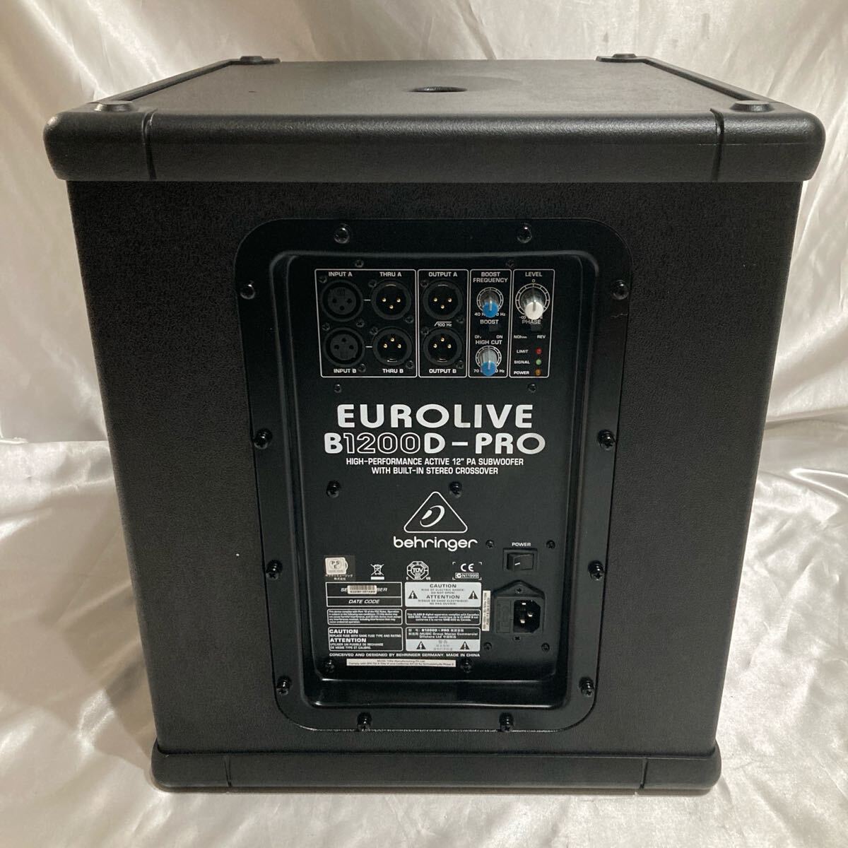 美品 パワードサブウーファー ベリンガー B1200D PRO ユーロ 美品 パワードサブウーファー ベリンガー B1200D PRO ユーロ