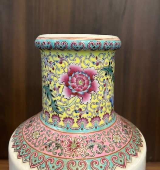 S7002 花瓶 花器 中国景徳鎮製 色絵 置物 飾壺 陶器 中国 希少 S7002 花瓶 花器 中国景徳鎮製 色絵 置物 飾壺 陶器 中国 希少
