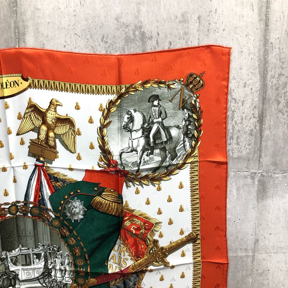 HERMES エルメス スカーフ カレ90 NAPOLEON ナポレオン シルク HERMES エルメス スカーフ カレ90 NAPOLEON ナポレオン シルク