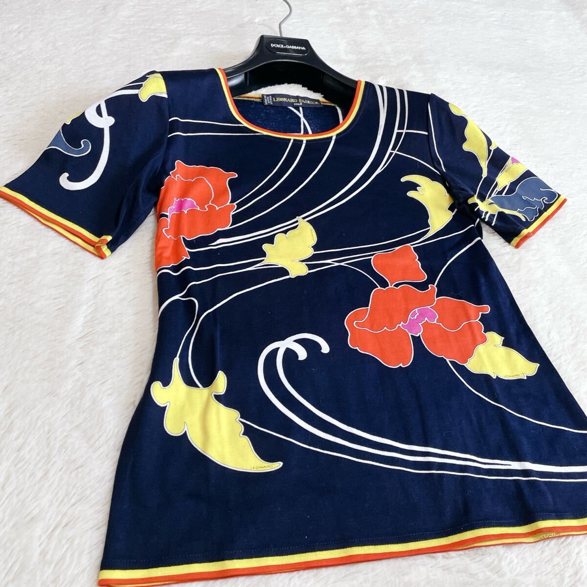 極美品 高級ライン LEONARD 花柄 セットアップ トップス 極美品 高級ライン LEONARD 花柄 セットアップ トップス