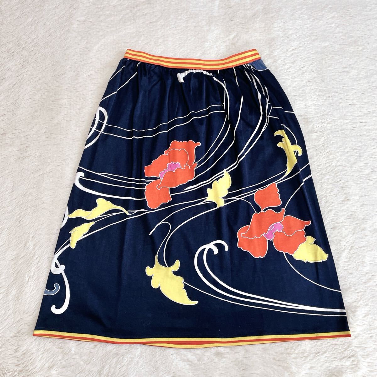 極美品 高級ライン LEONARD 花柄 セットアップ トップス 極美品 高級ライン LEONARD 花柄 セットアップ トップス