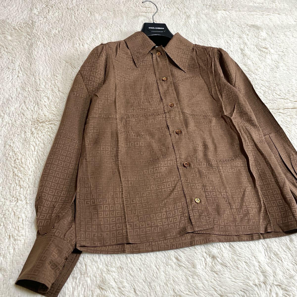 美品 GIVENCHY ジバンシー シルク100% 4G モノグラム 長袖シャツ 美品 GIVENCHY ジバンシー シルク100% 4G モノグラム 長袖シャツ