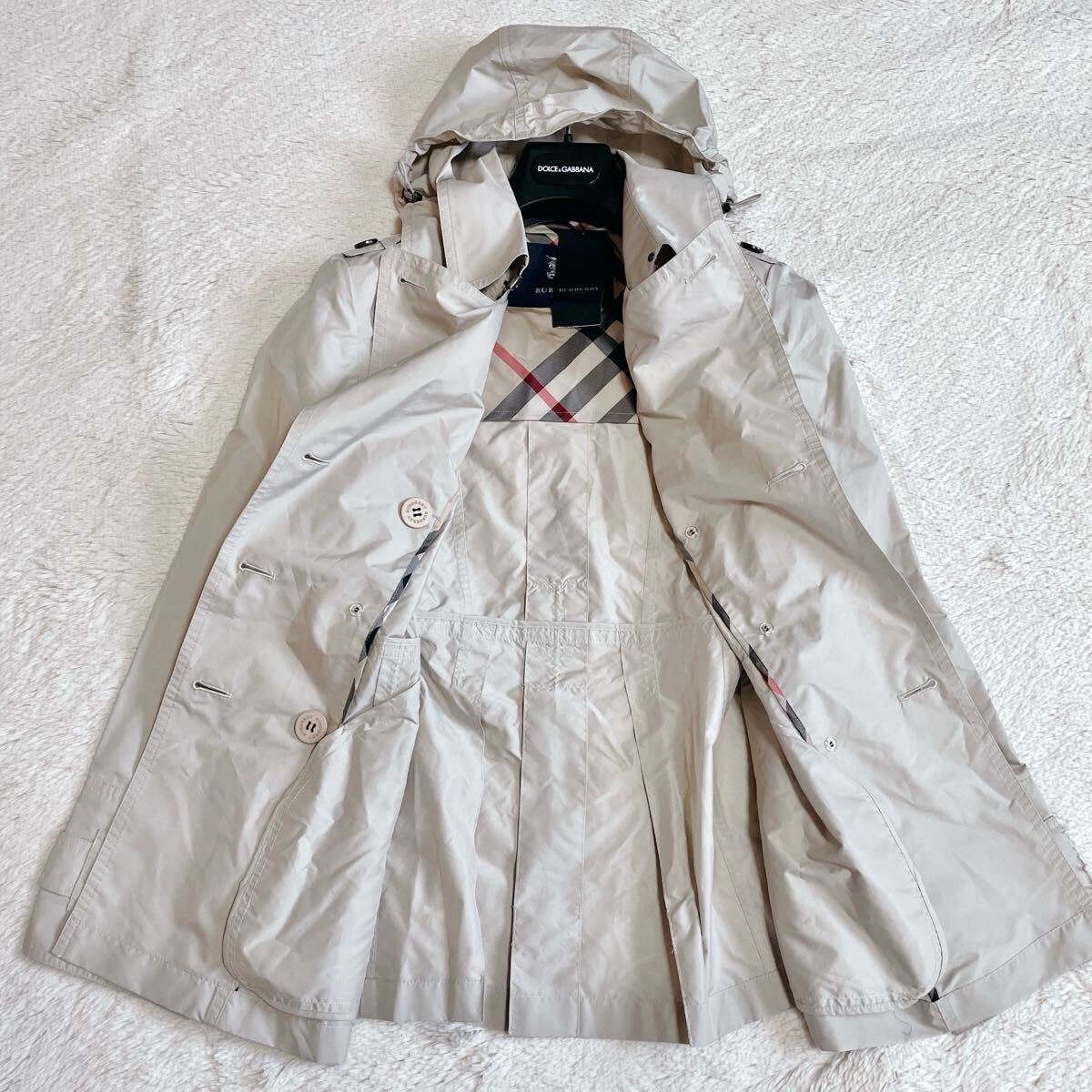 極美品 タグ付き 大きいサイズ BURBERRY ナイロンジャケット 極美品 タグ付き 大きいサイズ BURBERRY ナイロンジャケット