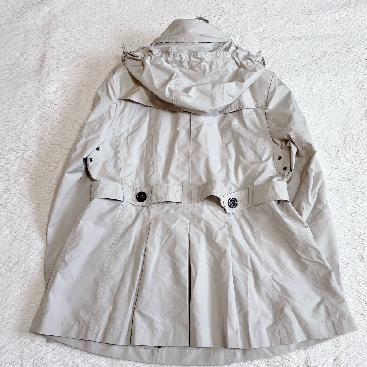 極美品 タグ付き 大きいサイズ BURBERRY ナイロンジャケット 極美品 タグ付き 大きいサイズ BURBERRY ナイロンジャケット