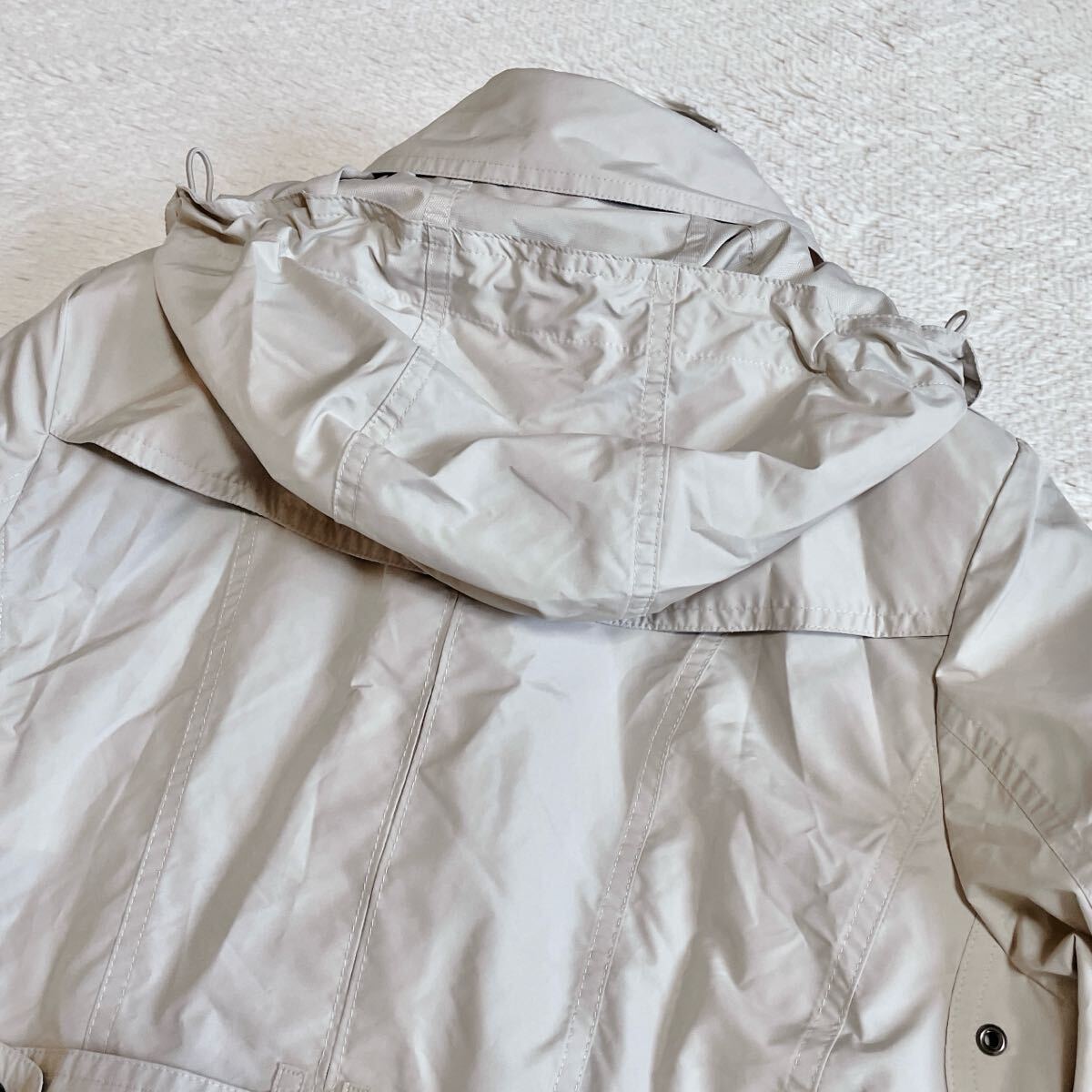 極美品 タグ付き 大きいサイズ BURBERRY ナイロンジャケット 極美品 タグ付き 大きいサイズ BURBERRY ナイロンジャケット