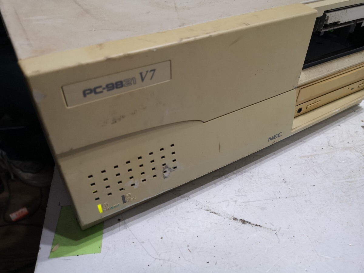 NEC PC-9821V7/S5KA старая модель PC Junk мощность смог сделать 