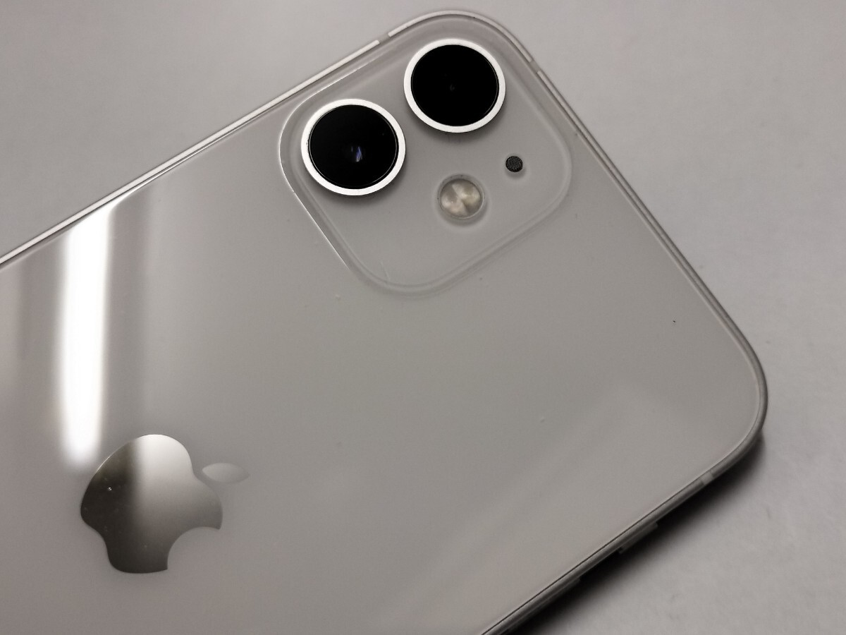 4-49】美品 Apple アップル iPhone12 64GB SIMフリー ホワイト 4-49】美品 Apple アップル iPhone12 64GB SIMフリー ホワイト