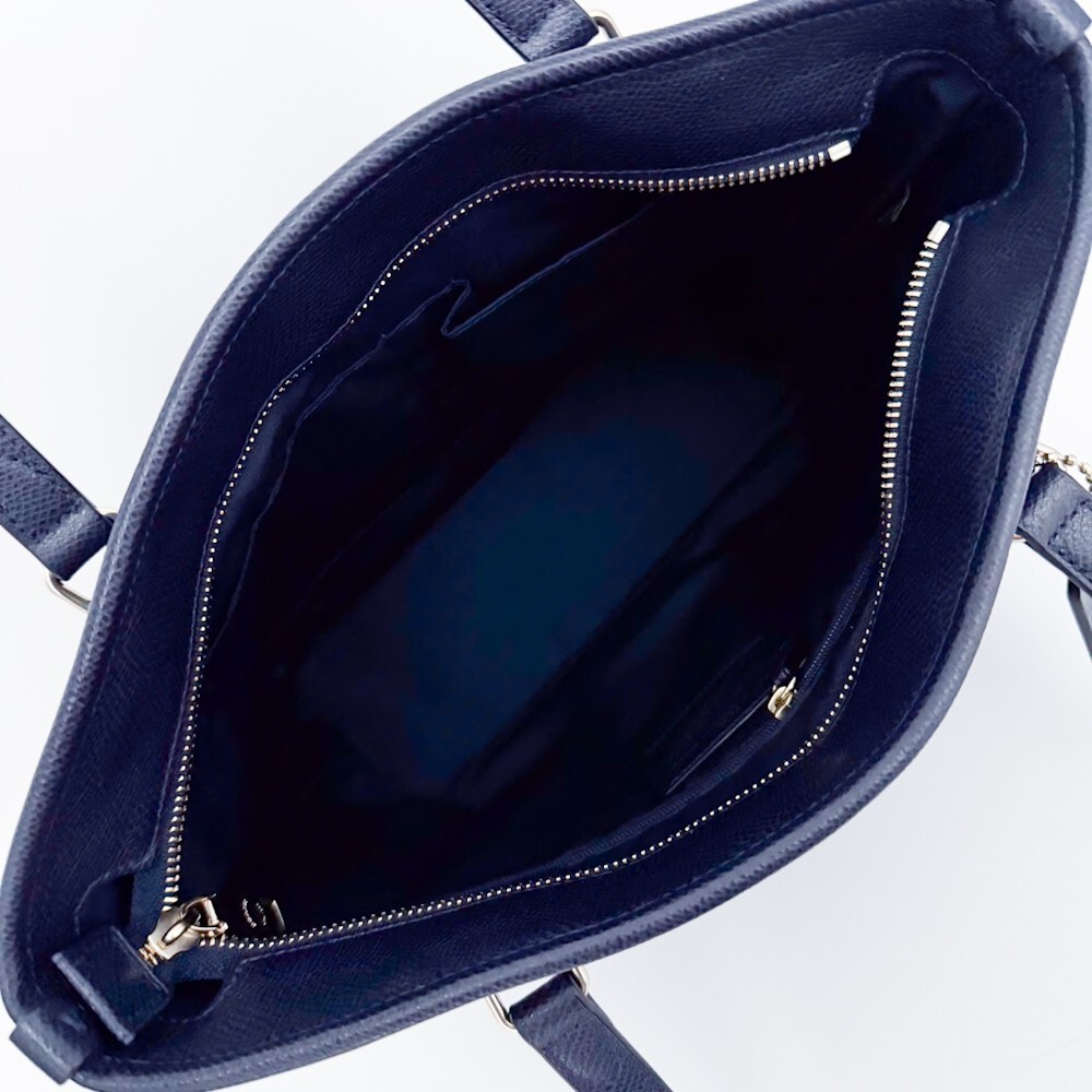 1円□超美品□入手困難色□COACH コーチ 型押しロゴ チャーム
