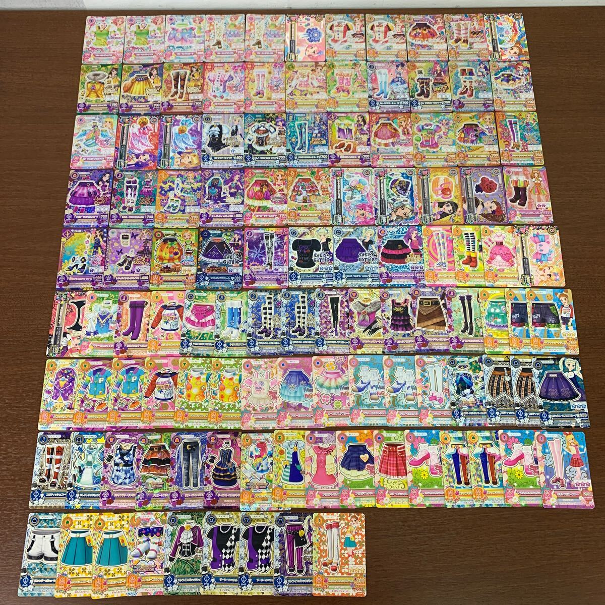 アイカツ データカードダス PR P CP など含む 110枚以上 まとめ アイカツ データカードダス PR P CP など含む 110枚以上 まとめ