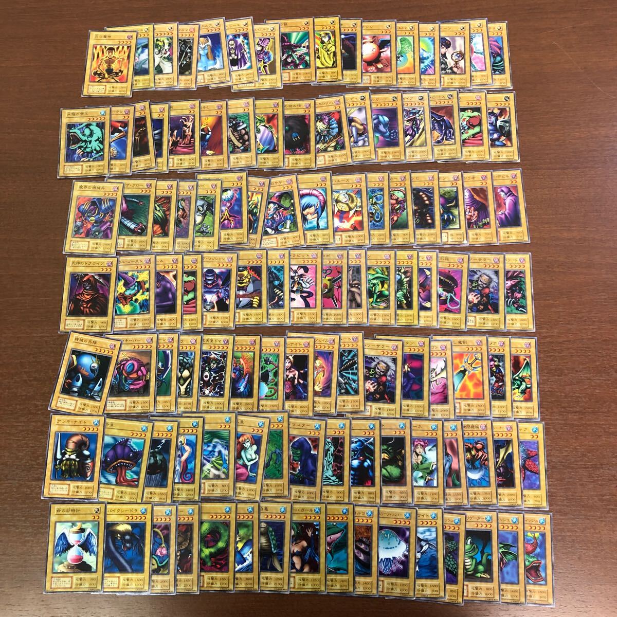 遊戯王 初期 型番無し ノーマルのみ 約1000枚 まとめ(まとめ売り 遊戯王 初期 型番無し ノーマルのみ 約1000枚 まとめ(まとめ売り