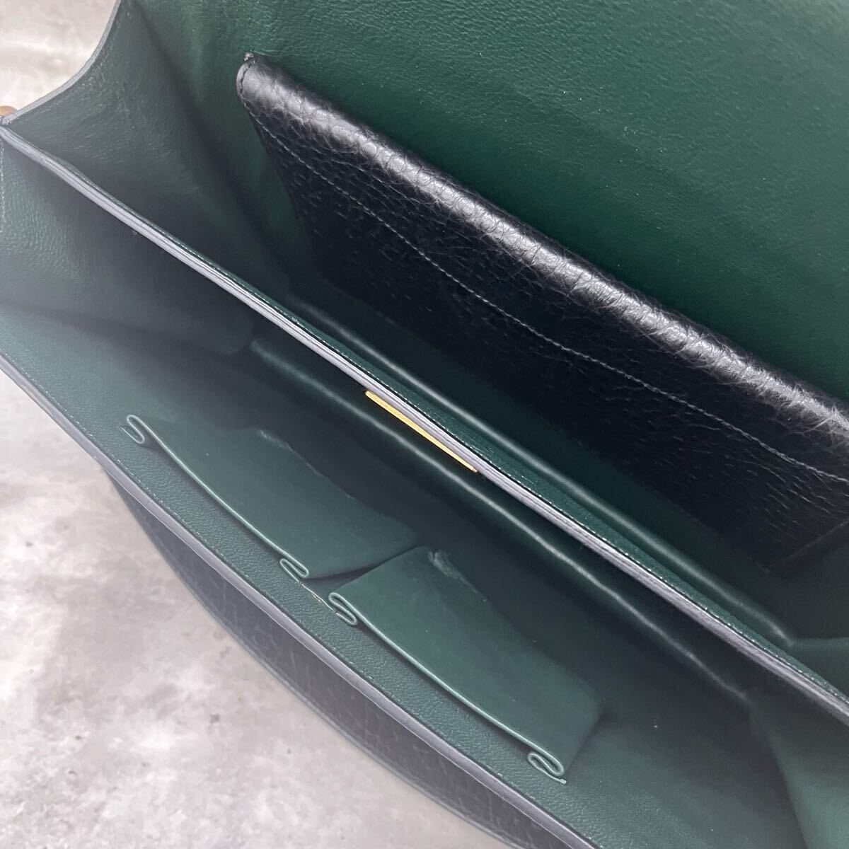 1円〜【極美品】プラダ PRADA ショルダーバッグ ワンショルダー 1円〜【極美品】プラダ PRADA ショルダーバッグ ワンショルダー