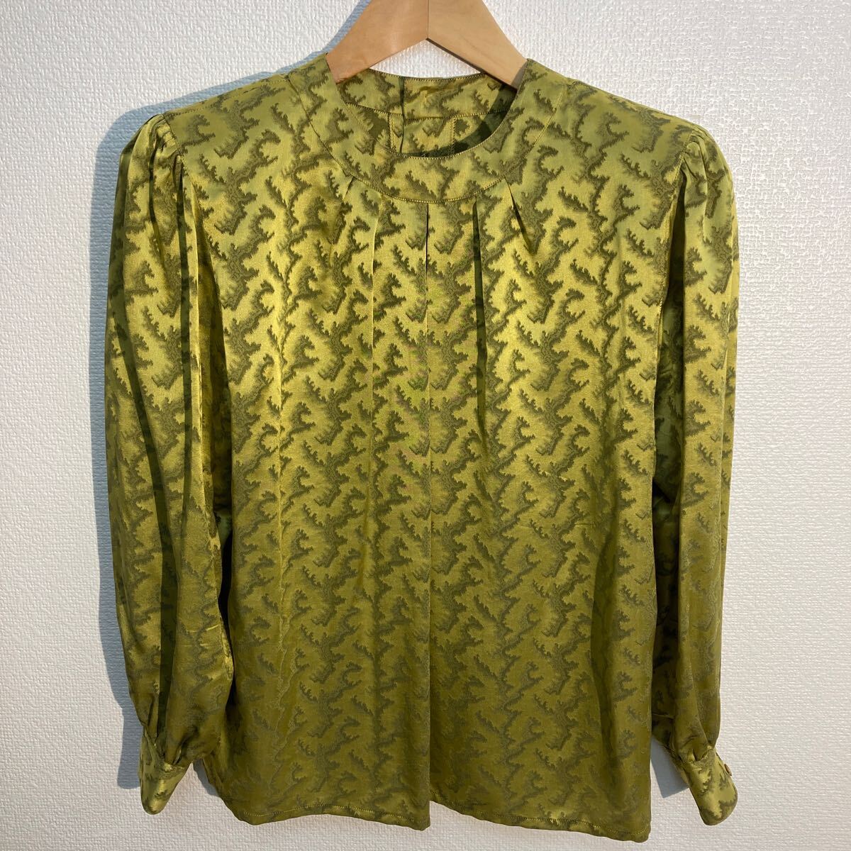 Christian Dior クリスチャンディオール レディース 長袖 ブラウス シルク100% グリーン系 中古品 