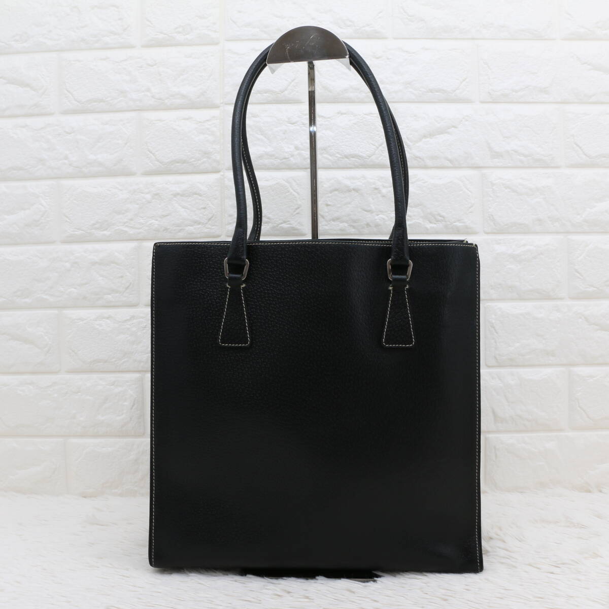 PRADA プラダ 三角ロゴ プレート トートバッグ ハンドバッグ PRADA プラダ 三角ロゴ プレート トートバッグ ハンドバッグ