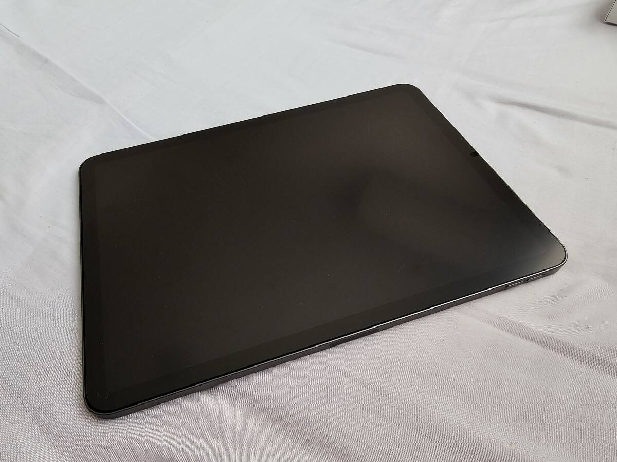 美品 Apple iPad Air (第5世代) Wi-Fi 6 スペースグレイ M1 美品 Apple iPad Air (第5世代) Wi-Fi 6 スペースグレイ M1
