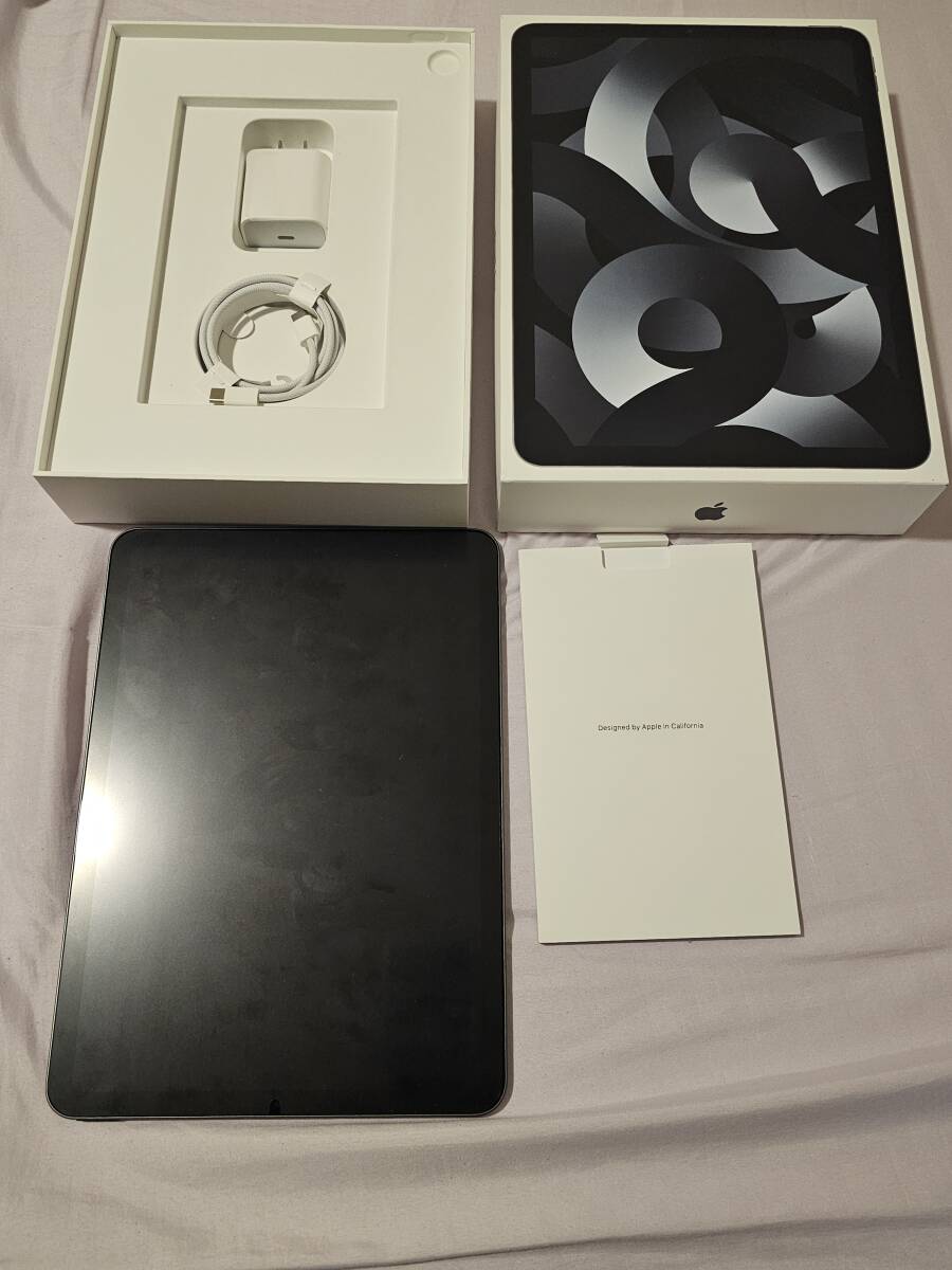 美品 Apple iPad Air (第5世代) Wi-Fi 6 スペースグレイ M1 美品 Apple iPad Air (第5世代) Wi-Fi 6 スペースグレイ M1