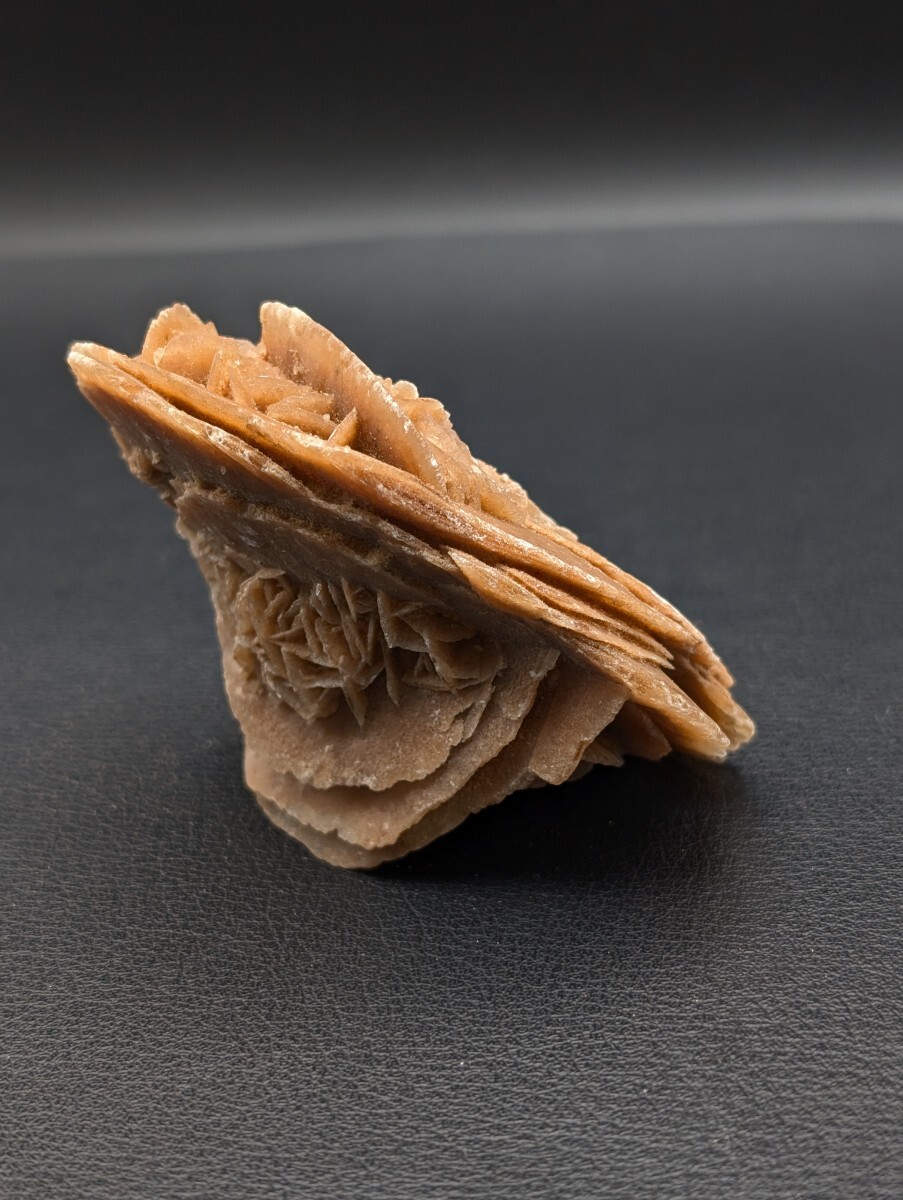 美品 保管品【天然石 砂漠の薔薇 デザートローズ 】サハラローズ 美品 保管品【天然石 砂漠の薔薇 デザートローズ 】サハラローズ