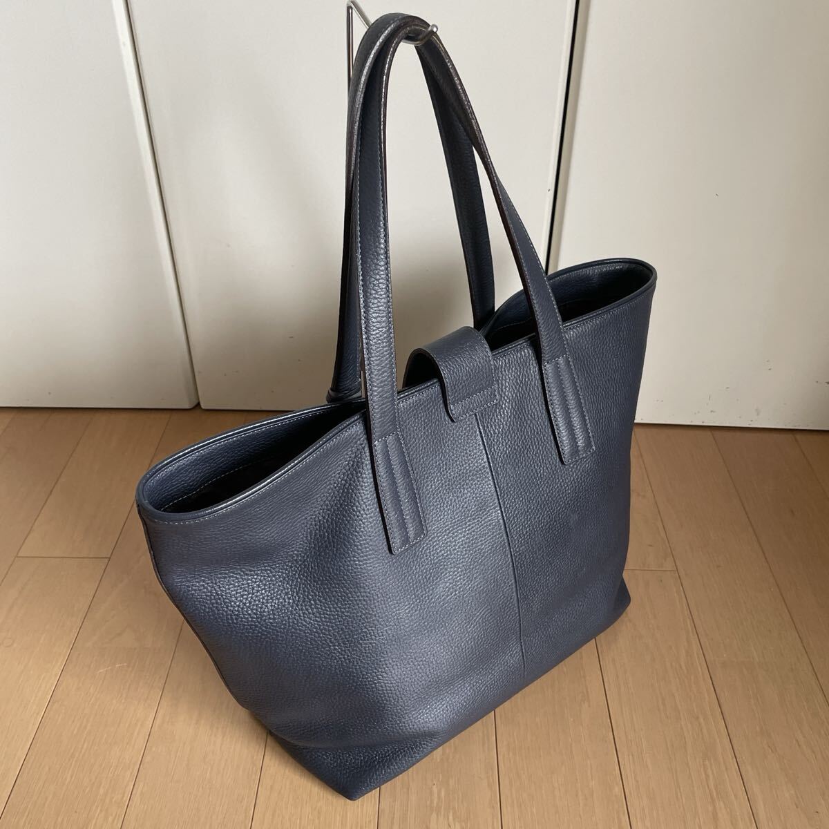 最終価格　トフ＆ロードストンTOFF ＆ LOADSTONEレザートートバッグ中古ネイビー_画像4