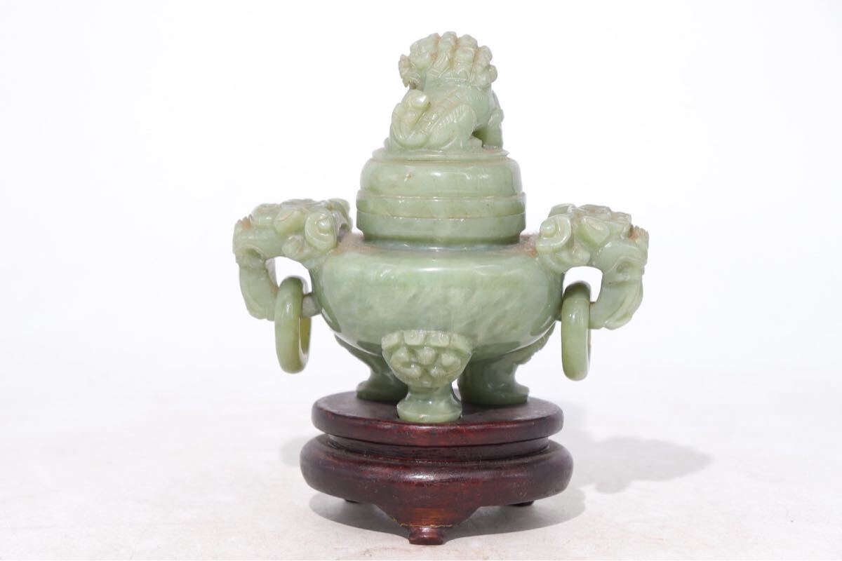 砡 獅子 彫刻 香炉 唐木 台座付 / 中国美術 石工芸 検索: 翡翠 砡 獅子 彫刻 香炉 唐木 台座付 / 中国美術 石工芸 検索: 翡翠