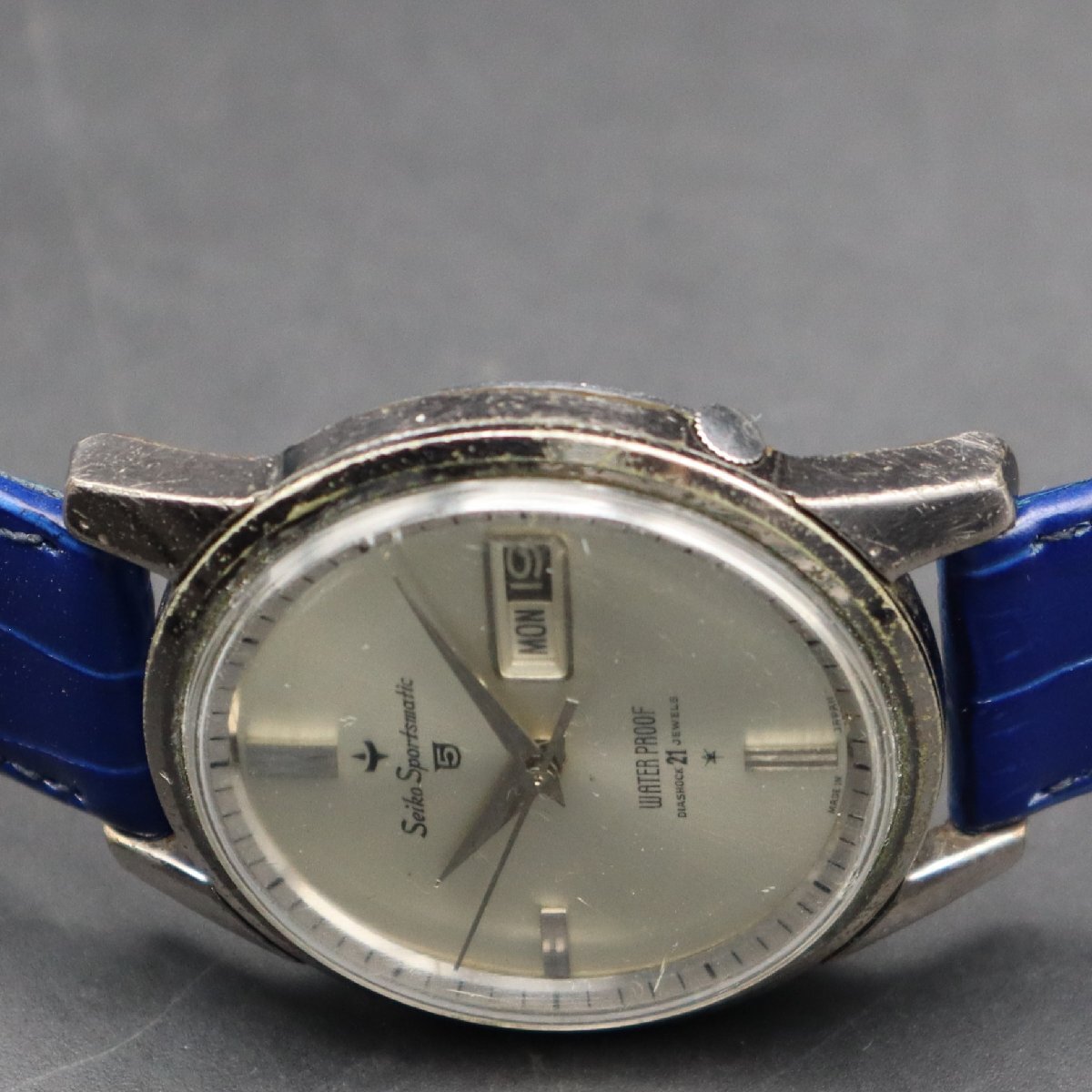 SEIKO 5 セイコー スポーツマチック 自動巻き 21石 シルバー文字 SEIKO 5 セイコー スポーツマチック 自動巻き 21石 シルバー文字