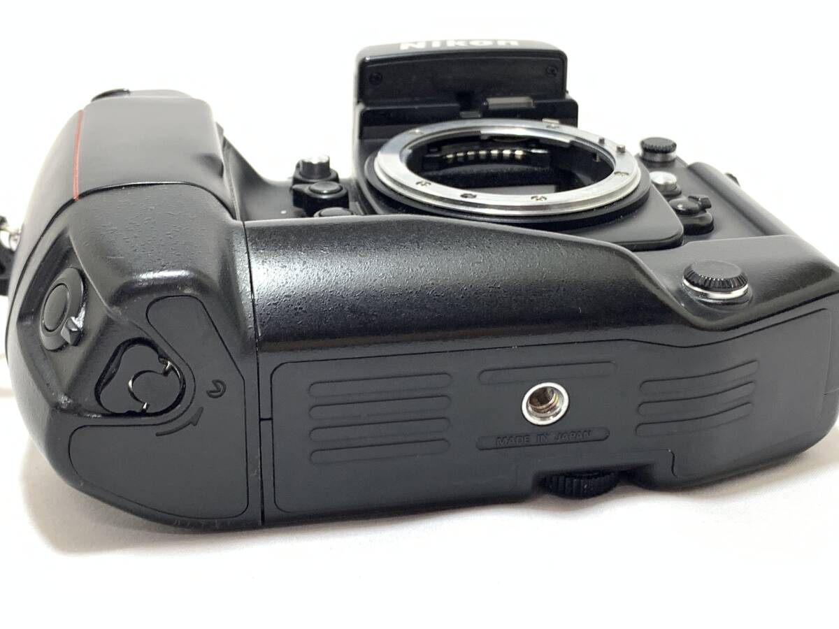 ☆良品☆NIKON ニコン F4 ボディ MB-21 @4710(ニコン)|売買され ☆良品☆NIKON ニコン F4 ボディ MB-21 @4710(ニコン)|売買され