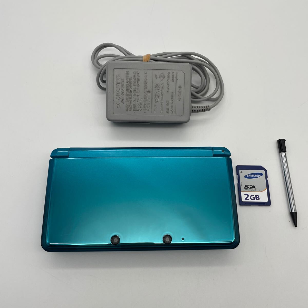 美品 ニンテンドー3DS SPR-001 Nintendo 3DS 任天堂 充電器 美品 ニンテンドー3DS SPR-001 Nintendo 3DS 任天堂 充電器