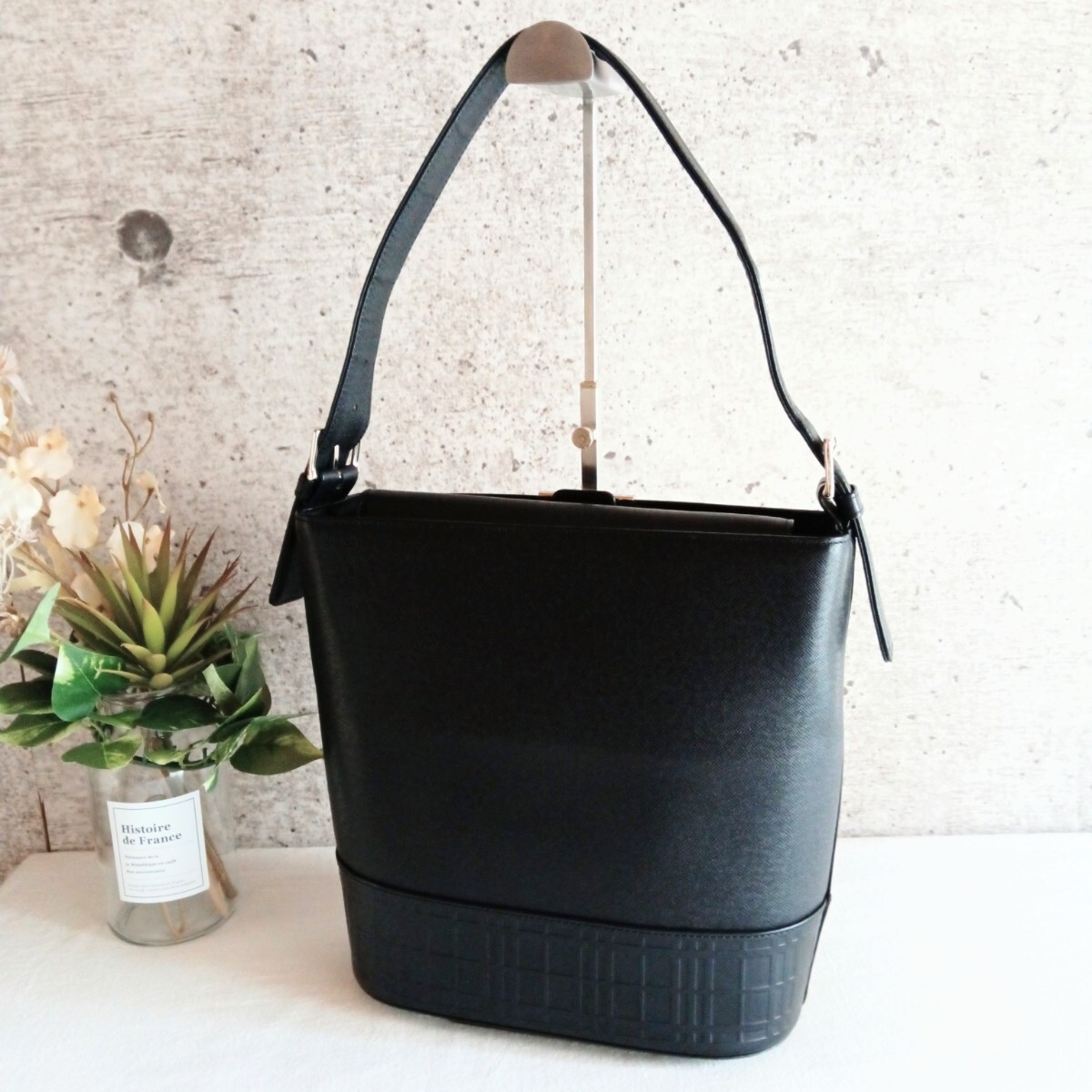 美品 バーバリー レザー バケット ショルダー トートバッグ 美品 バーバリー レザー バケット ショルダー トートバッグ