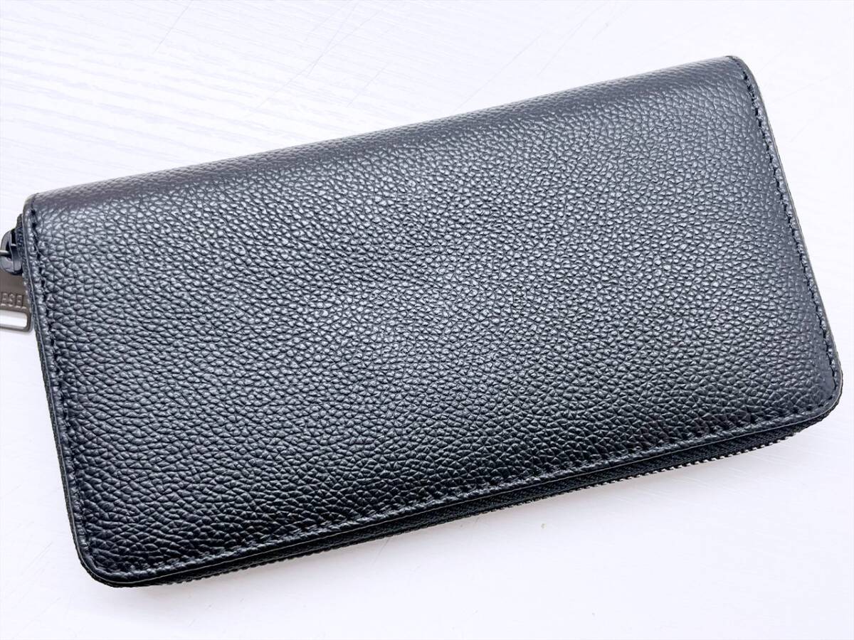 ほぼ未使用 美品 ディーゼル Dロゴ ラウンド 長財布 X09015P0685 ほぼ未使用 美品 DIESEL ディーゼル Dロゴ ラウンド 長財布 黒