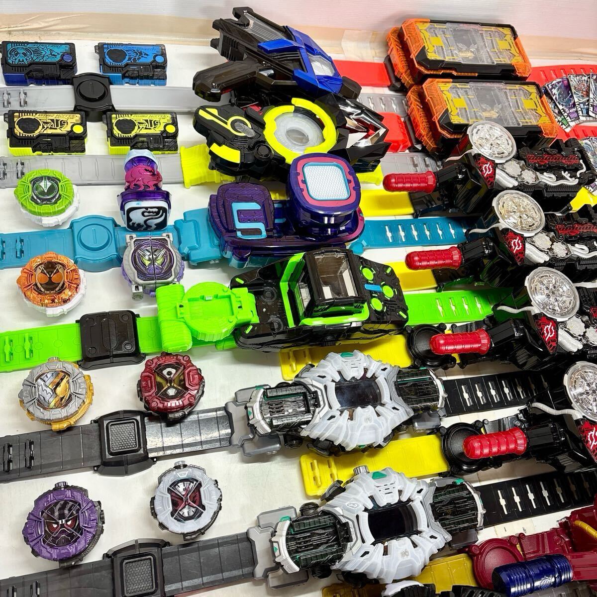 Amazon | 仮面ライダーゼロワン 変身ベルト DX滅亡迅雷フォース