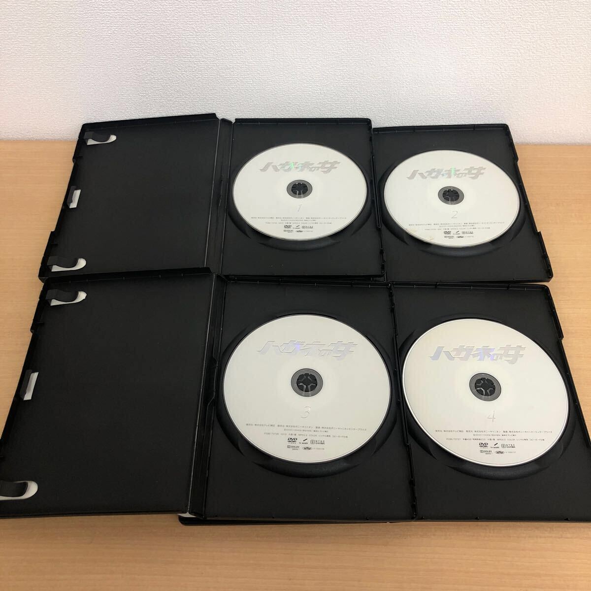 Y0408B ハガネの女 1〜4 DVD 4本セット レンタル専用 全話 邦画 Y0408B ハガネの女 1〜4 DVD 4本セット レンタル専用 全話 邦画
