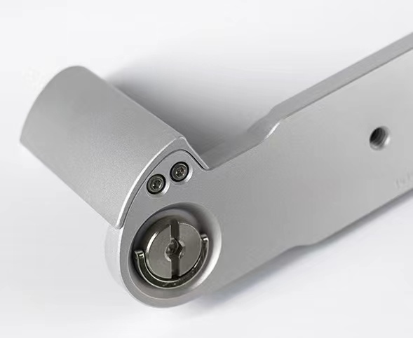 新品 LEICA ライカ m1/m2/m3/m4/m4p/m6/m7/mp/MD/MD2用 ハンド 新品 LEICA ライカ m1/m2/m3/m4/m4p/m6/m7/mp/MD/MD2用 ハンド