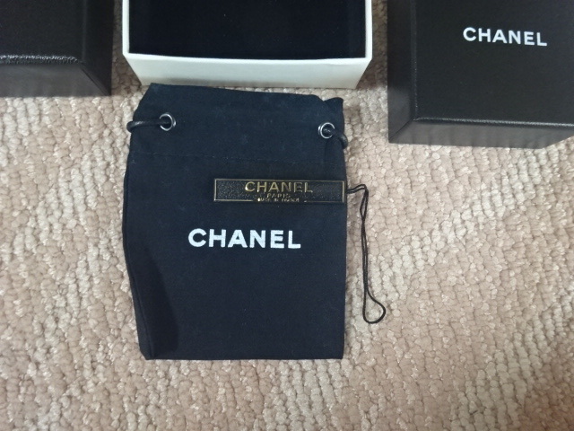 シャネル CHANEL 空箱 ボックス 紙袋 ショップ袋 紐 リボン ヒモ シャネル CHANEL 空箱 ボックス 紙袋 ショップ袋 紐 リボン ヒモ
