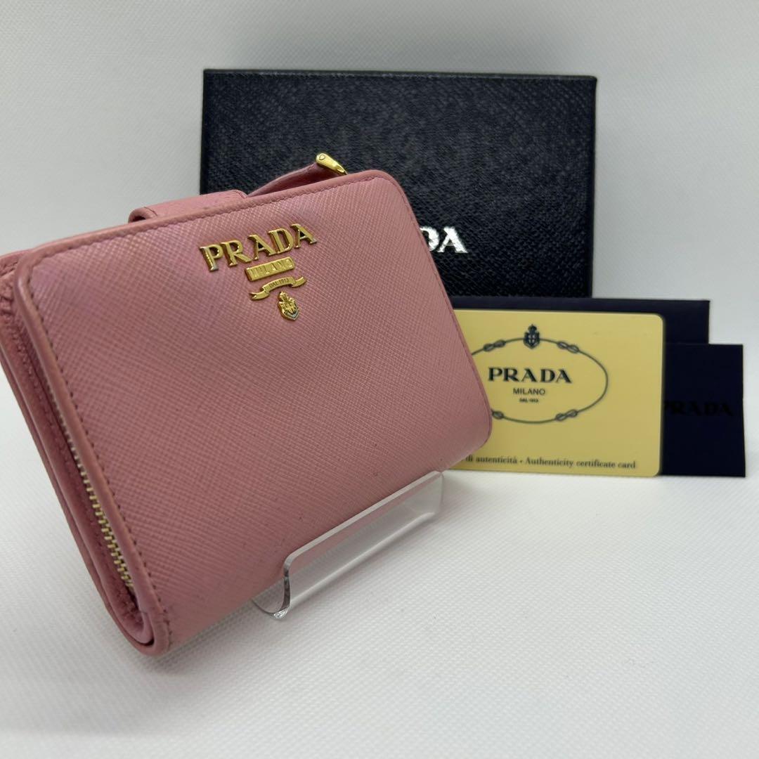 美品】PRADA プラダ コンパクト財布 二つ折り財布 ラウンド 美品】PRADA プラダ コンパクト財布 二つ折り財布 ラウンド