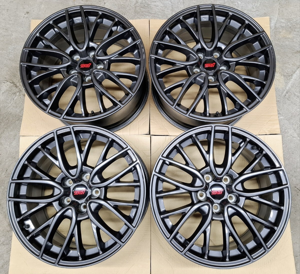 極上品】スバル WRX STI 純正 18インチ 8.5J ホイール 4本 極上品】スバル WRX STI 純正 18インチ 8.5J ホイール 4本