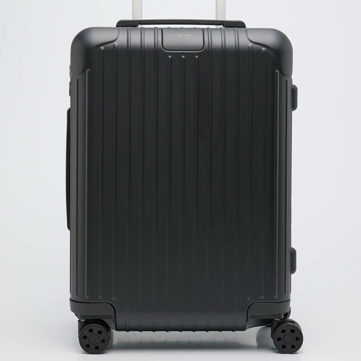 RIMOWA リモワ Essential Cabin マットブラック 36L 機内 RIMOWA リモワ Essential Cabin マットブラック 36L 機内